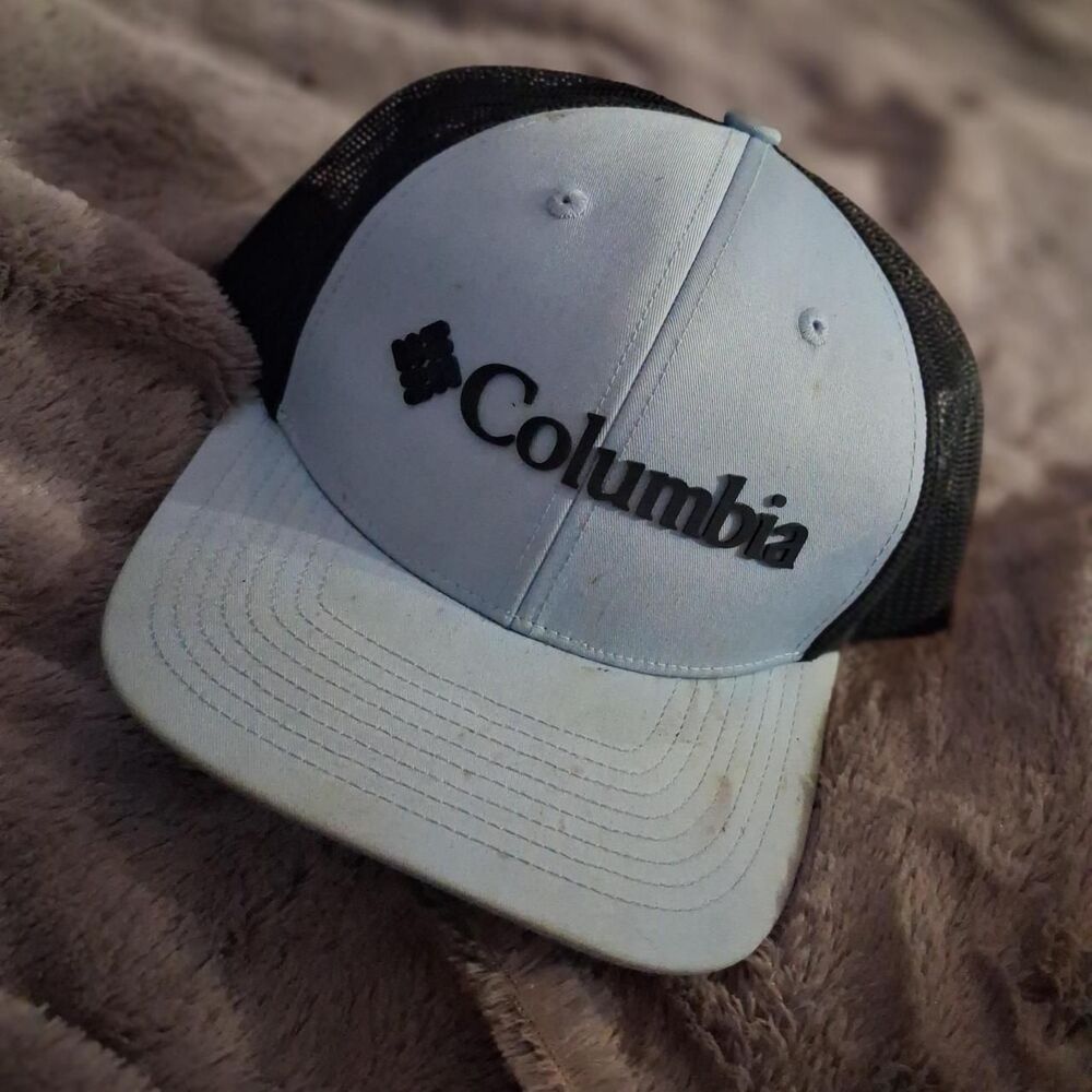 Columbia-sportswear Women's Blue and Black Hat